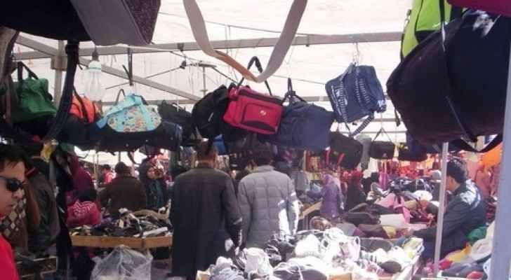 الأرض تملكها مؤسسة الضمان وطلبتها “الإمانة تُغلق سوق المقابلين الشعبي “
