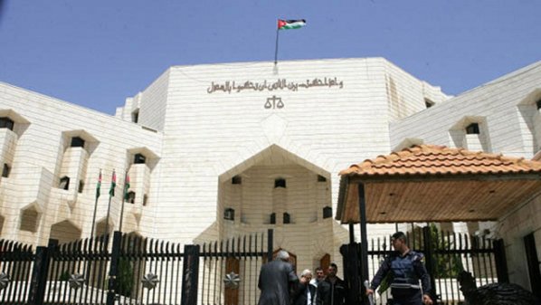 قاضي التمييز فرعون يُحيل نفسه على التقاعد