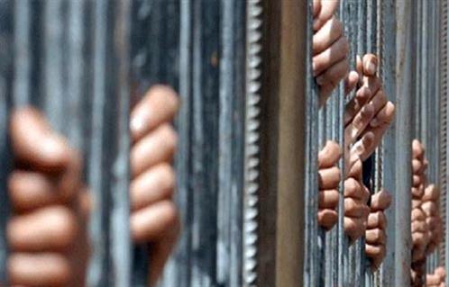 الحكم على 3 متورطين بتجارة المخدرات بالسجن والاشغال الشاقة بين 10 و 12 وغرامات مالية