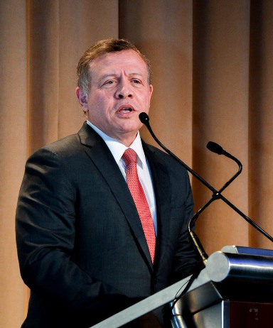 الملك أمام قادة أمريكيين ” هناك أسس ثابتة يمكننا الاستناد إليها بثقة”