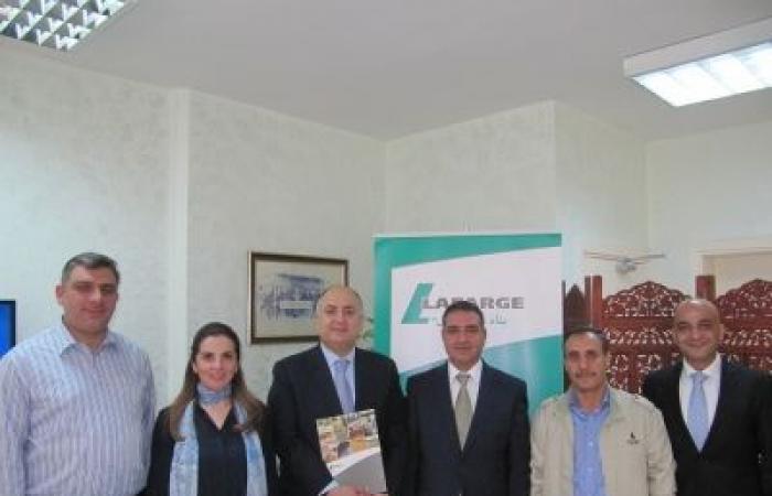 “لافارج الاسمنت” و”فالك طيب” توقعان اتفاقية تعاون لتدريب الباحثين عن العمل في الطفيلة