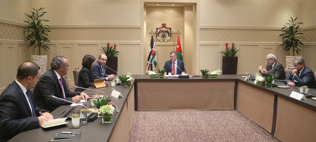 الملك يُؤكد على توفير الحكومة الخدمات الإلكترونية