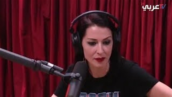 بالفيديو ..مذيعة أمريكية تفضح جرائم إسرائيل