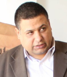 “بعد السقطة الدبلوماسية هل سيهيكل ترامب طواقمه قبل أن يرفضه الأمريكيون؟”