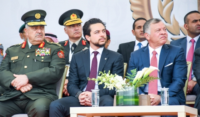 بالصور .. القائد الأعلى يفتتح معرض سوفكس 2018