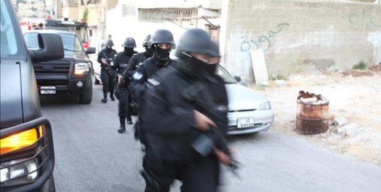 عملية دهم أمنية في جبل التاج تسفر عن ضبط مطلوبين خطيرين
