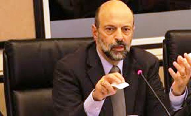 الرزاز للنواب : الحكومة تلتزم بتحقيق مهني بأحداث عجلون