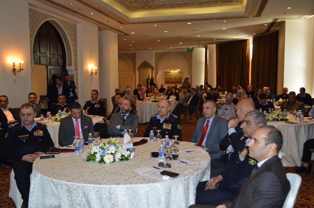 الممارسات العالمية للحد من الكوارث من خلال برامج الصحة النفسية والدعم اللوجستي والاجتماعي