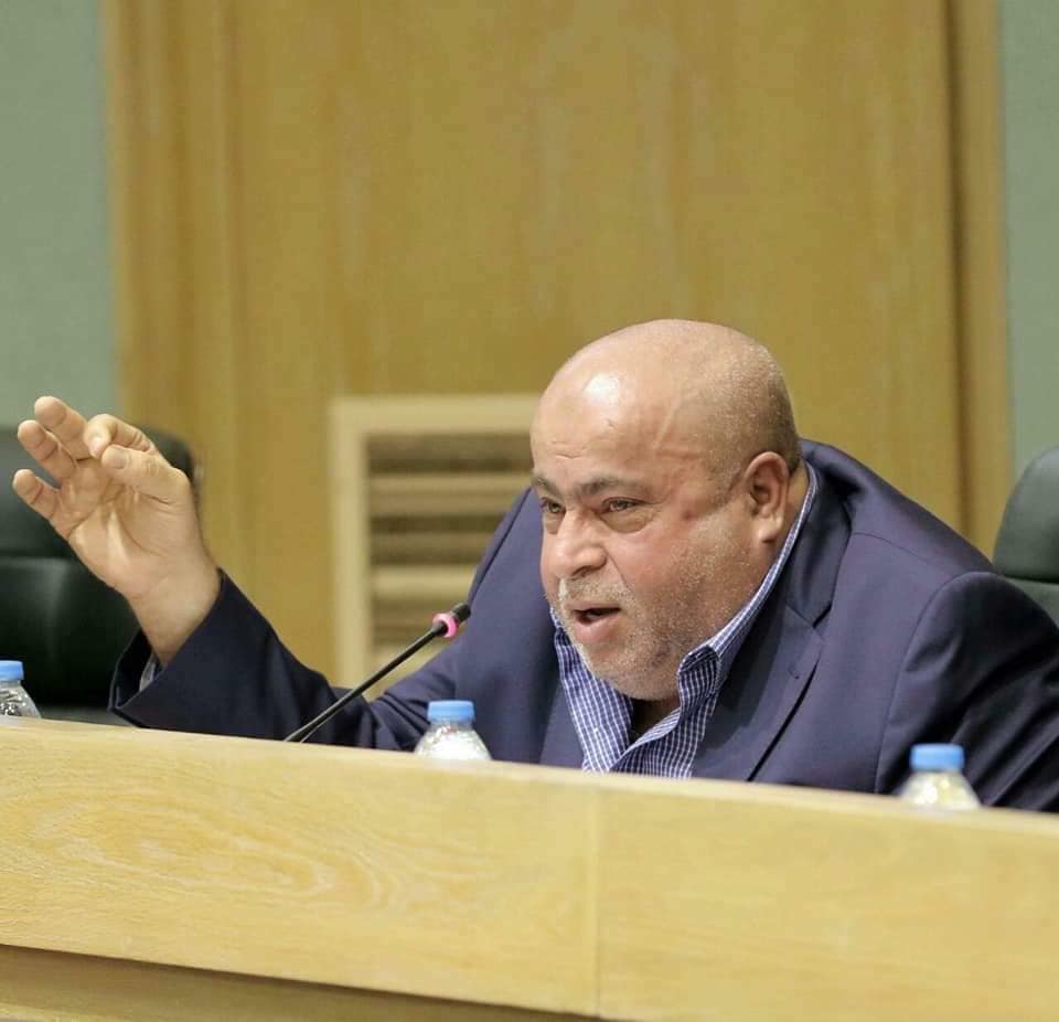 النائب عطية يوجه للرزاز اسئلة محرجة