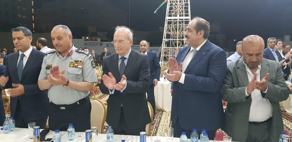 بالفيديو ما قاله الذهبي وقشوع وحمودة خلال افطار رمضاني اقامته غرفة صناعة الزرقاء