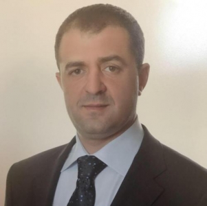 مفهوم الاعتذار و ثقافة الرجوع عن الخطأ
