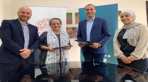 بهدف دعم وتمكين السيدات من أصحاب المشاريع الصغيرة