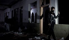 15 قتيلاً على الأقل في تفجير انتحاري في مسجد بباكستان