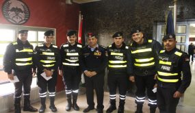 قائد أمن إقليم العاصمة يُكرم عدداً من طواقم شُرطة النجدة