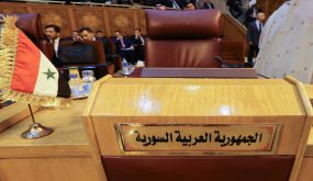 الجزائر تدعو لإعادة سوريا إلى جامعة الدول العربية