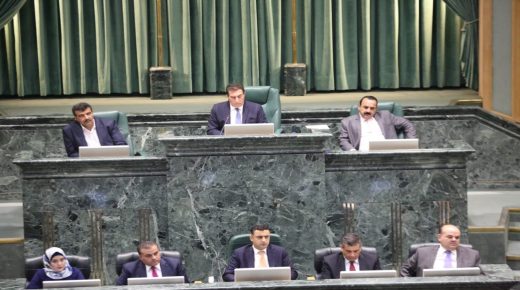 الطراونة  : خطة ترامب تنهي جهود السلام