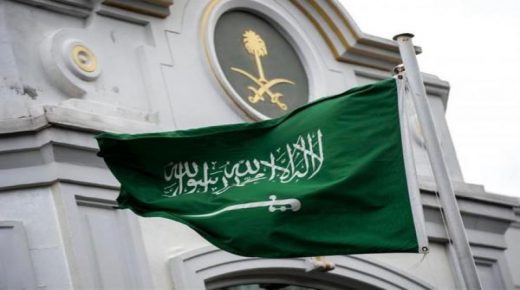 السعودية : تسجيل وفاة ثالثة بفيروس كورونا