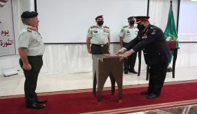 بالصور .. الملك يخرّج المشاركين في دورة الدفاع الوطني وطلبة ماجستير استراتيجيات في مواجهة التطرف والإرهاب