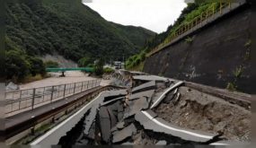 بالفيديو ماذا فعلت الفيضانات في اليابان ؟