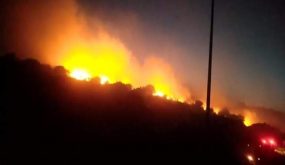 السلط : حريق ضخم بغاية المكرفت..فيديو