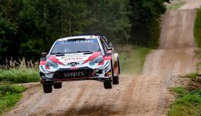 تويوتا تحافظ على صدارتها في ترتيب المُصنِّعين والسائقين