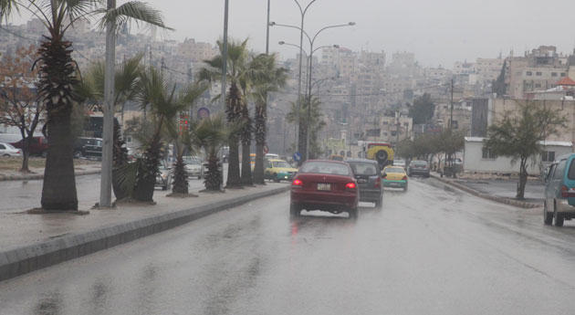 أمطار رعدية اليوم وأجواء لطيفة غدا