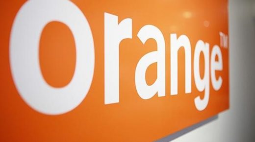 أورانج الأردن تتبرع بخطوط إنترنت للأسر المستفيدة من تكية أم علي