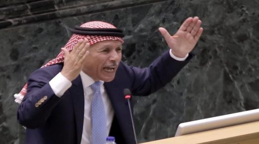 النائب العرموطي : تكميم الأفوآه و قيام الحكومة بالحجر على عقل وفكر المواطن أمر غاية في الخطورة