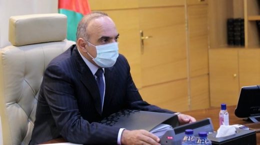 الخصاونة يوجه بوضع تصور كامل للمنظومة الاستثمارية في المملكة وآلية عمل لجذب الإستثمارات