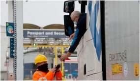 المفوضية الأوروبية تكشف عن استراتيجية تجارية تبدأ بـ”إصلاح “منظمة التجارة العالمية”