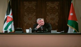 الملك يؤكد أهمية التركيز على إقامة المشاريع الصغيرة والمتوسطة والزراعية