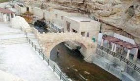 افتتاح موقع حمامات عفرا أمام السياحة المحلية