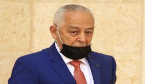 العيسوي ينقل تعازي الملك إلى 6 عائلات أردنية