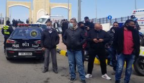 عاجل .. مطالبات شعبية بإقالة حكومة الخصاونة احتجاج على حادثة مستشفى السلط