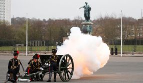 The Death Gun Salute is fired by The Kings Troop Royal Horse Artillery to mark the passing of Britain's Prince Philip, Duke of Edinburgh, at the Parade Ground, Woolwich Barracks in central London on April 10, 2021, the day after his death at the age of 99. Military guns will be fired across Britain and sporting events will fall silent on Saturday as part of worldwide tributes to mark the death of Queen Elizabeth II's husband, Prince Philip. / AFP / POOL / Alastair Grant