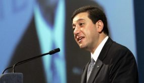 SINGAPORE, SINGAPORE: Jordan former finance minister Bassem Awadallah delivers a keynote address on behalf of King Abdullah at the Asia-Middle East Dialogue in Singapore 21 June 2005. AFP PHOTO/ ROSLAN RAHMAN (Photo credit should read ROSLAN RAHMAN/AFP via Getty Images)