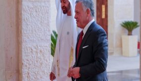 الملك وابن زايد يؤكدان على إدامة التنسيق الوثيق بين البلدين تحقيقا لمصالحهما المشتركة وخدمة القضايا العربية