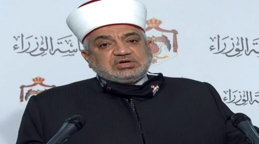 وزير الأوقاف يدين الاعتداءات على المصلين العزل في صلاة التراويح