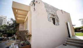 مقتل مستوطنة إسرائيلية متأثرة بإصابتها جراء إطلاق صواريخ من غزة