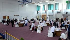 150 طالباً من جامعة البترا الأردنية يتطوعون في مراكز تطعيم وزارة الصحة الأردنية