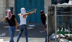 مواجهات بين شبان فلسطينيين وقوات إسرائيلية شمال البيرة