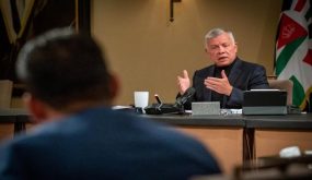 الملك للنواب : لن نغير موقفنا