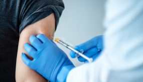 26 وفاة و824 إصابة بفيروس كورونا في المملكة