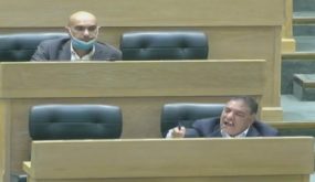 من هو الشخص الذي أجانا ببنطلون مشلخ وطلع بمبلغ 5 مليار دينار ؟