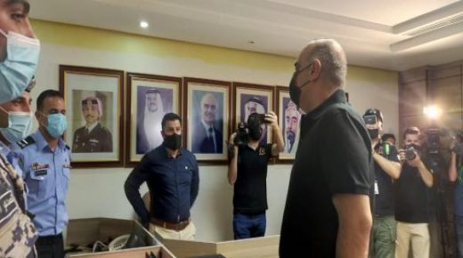 الخصاونة خلال زيارته مركز حدود العمري : انشاء الله تبقى بلادنا بلاد عز وبلاد خير وبلاد أمن
