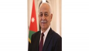 مندوبا عن الملك..العيسوي يطمئن على صحة القاضي العشائري الحجايا واللواء المتقاعد الكساسبة