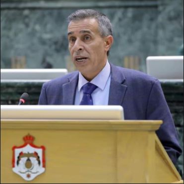 النائب المساعيد يُعقب على رسالة الرفاعي لأعضاء لجنة تحديث المنظومة السياسية مطالبا بإقالة الخضرا