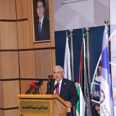 بالصور … جامعة الأميرة سميّة للتكنولوجيا … قصة نجاح نسبة التوظيف لخريجي الجامعة في الأشهر الستة الأولى لتخرجهم تصل إلى 90%