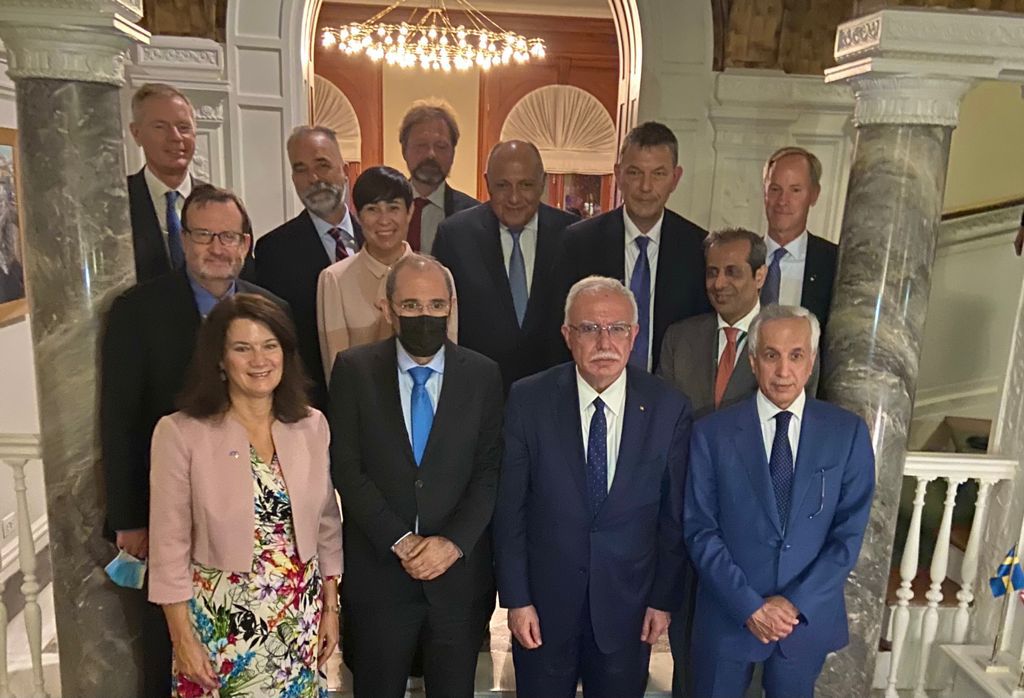 Safadi, Swedish counterpart hold talks over UNRWA