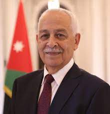 العيسوي ينقل تعازي الملك إلى القضاة وعساف